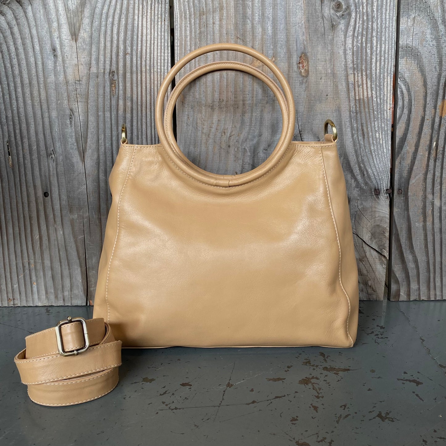 Medium Ring Handle Bag