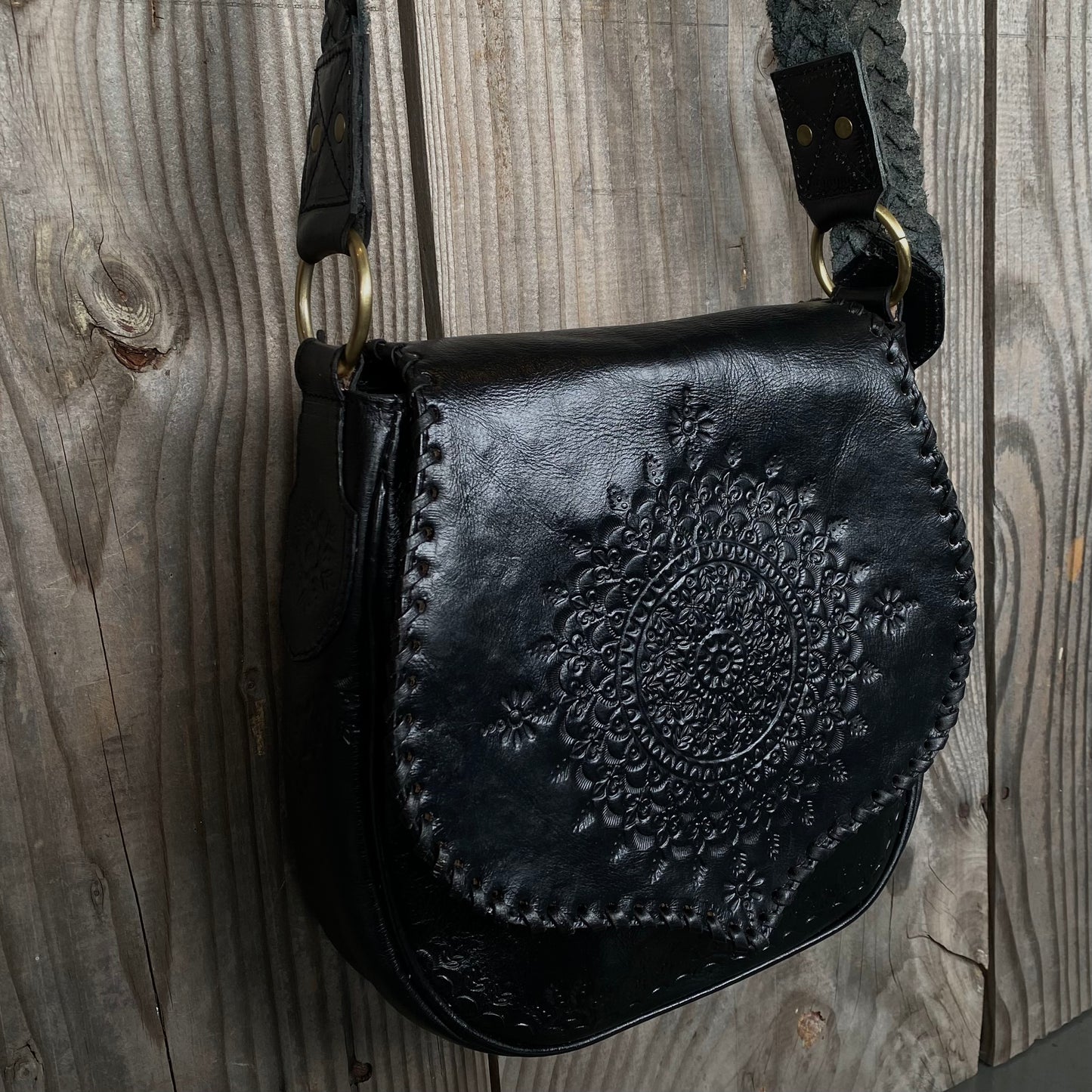 Retro Vibes Carved Leather Handbag
