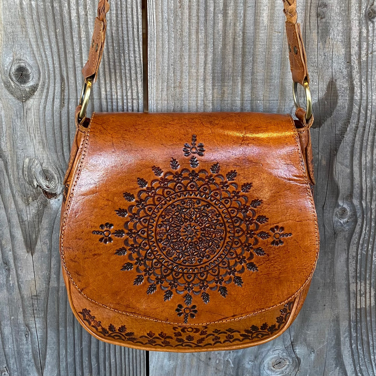 Retro Vibes Carved Leather Handbag