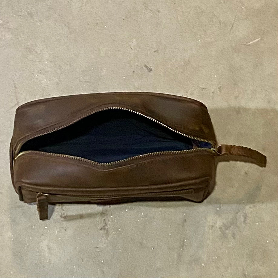 Leather Toiletry Bag / Wash Bag