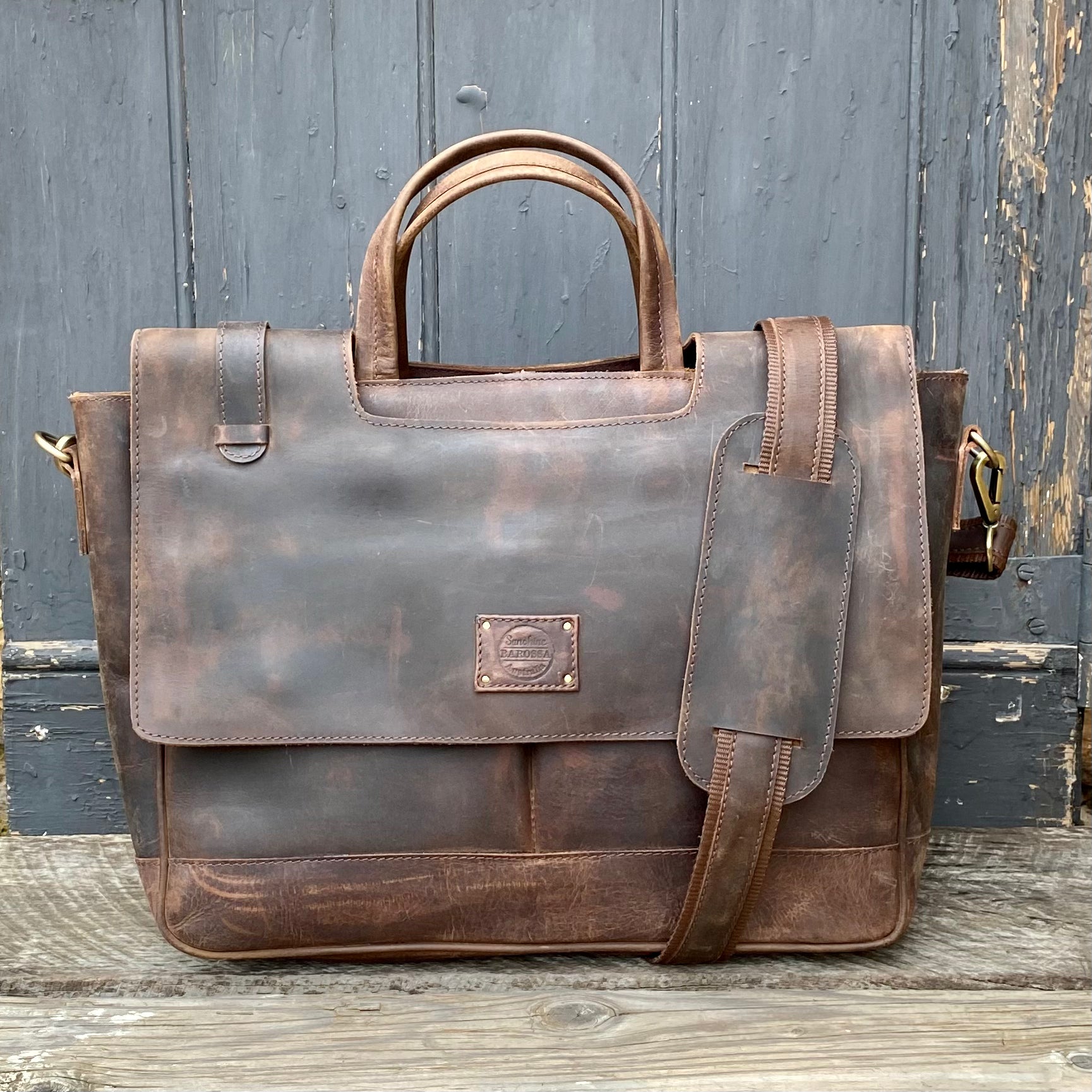 Leather laptop bag australia sales