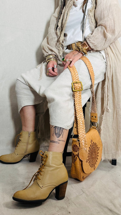 Retro Vibes Carved Leather Handbag