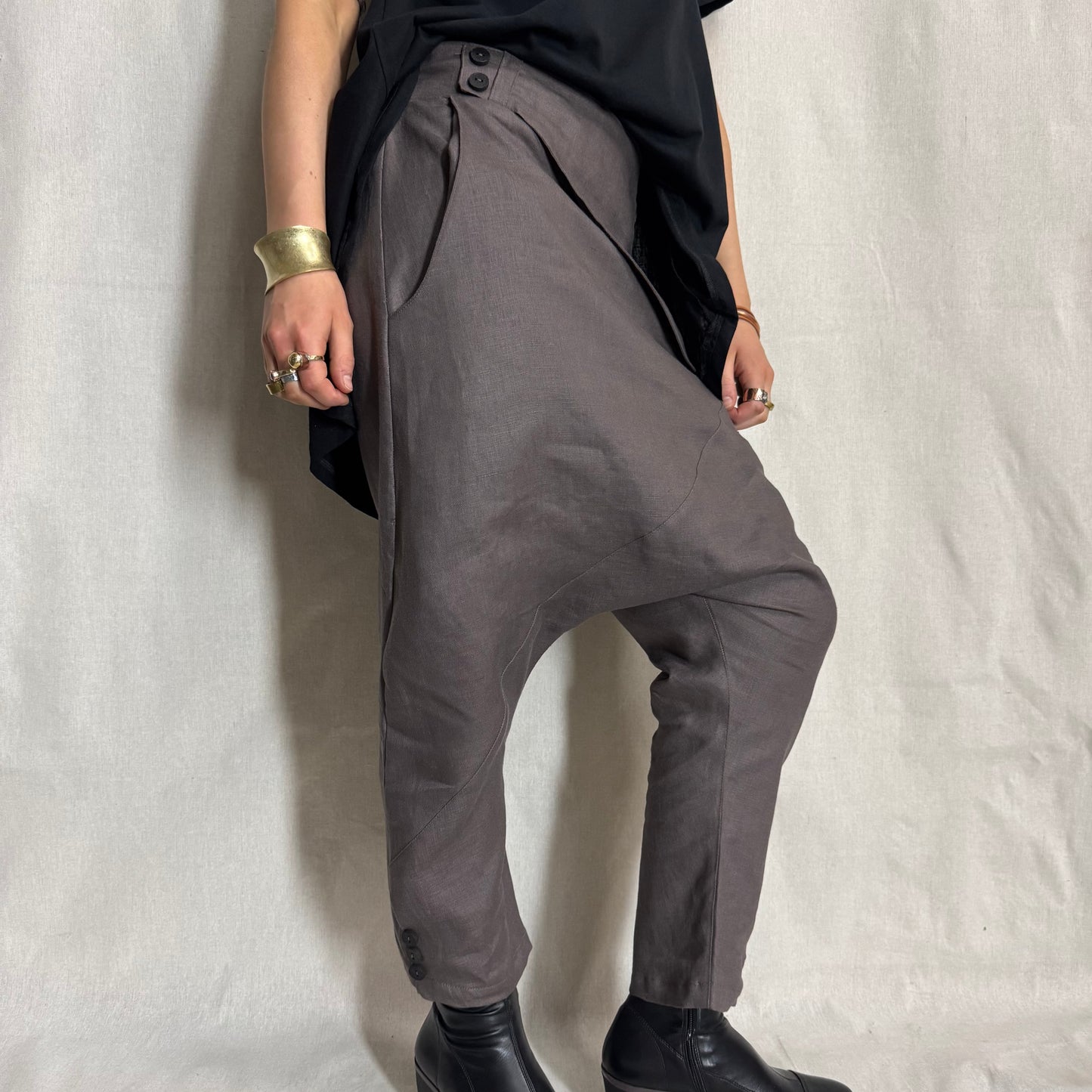 Tailored Japanese-Style Linen Pants