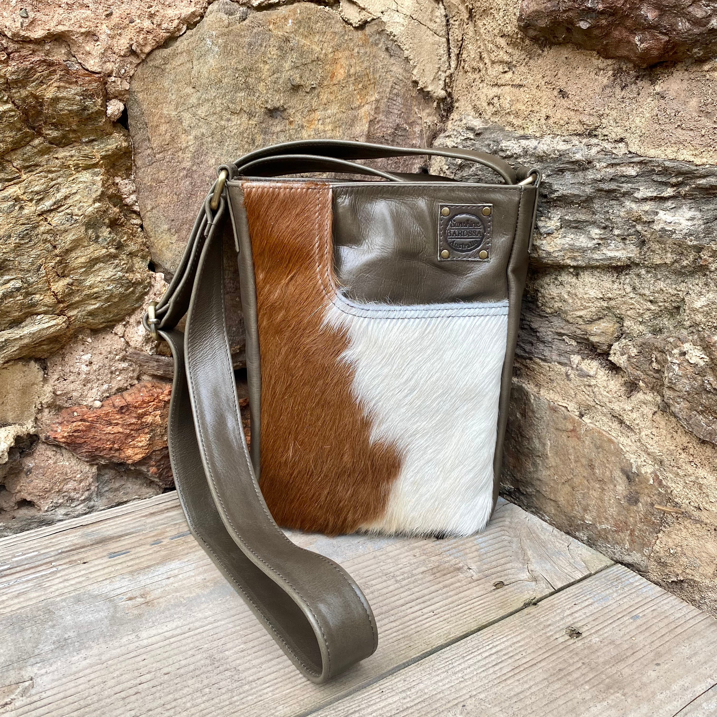 COWHIDE WALLETS & PURSES – Cutting Edge Country