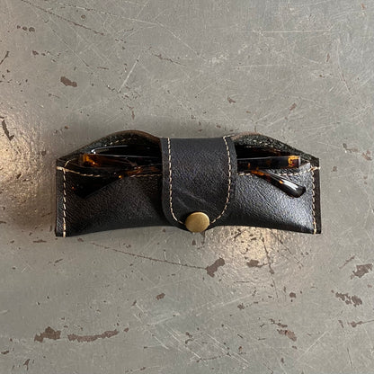 A Thin Leather Snap Lock Glasses Case