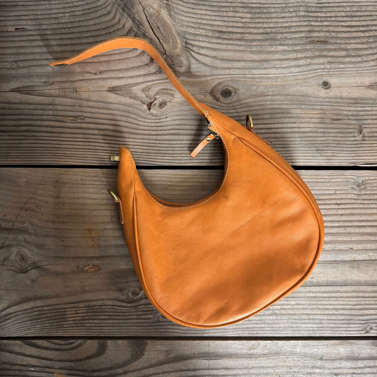 Simple Raw Shoulder Handbag