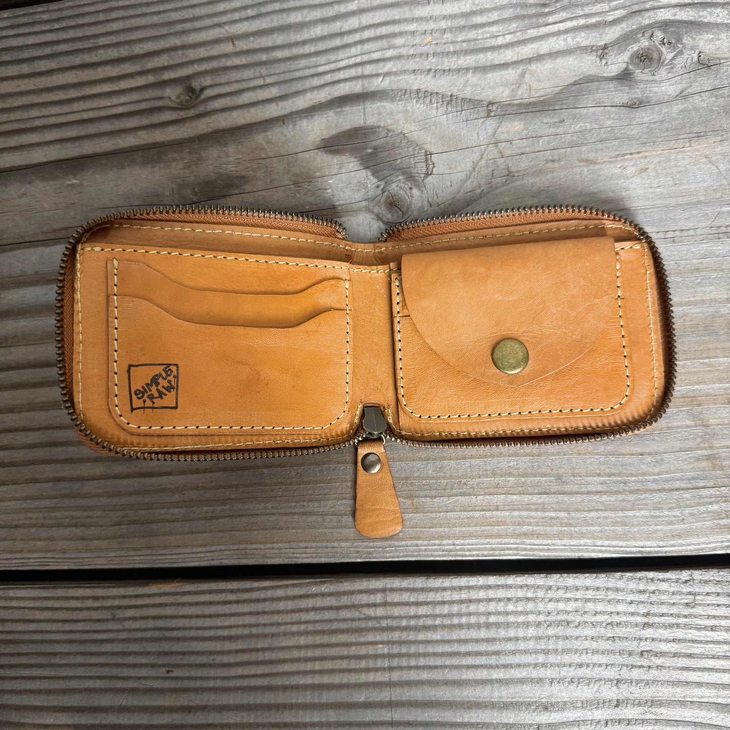 Simple Raw Zipper Wallet