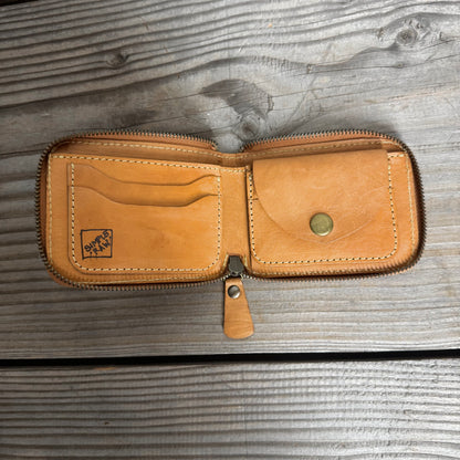 Simple Raw Zipper Wallet