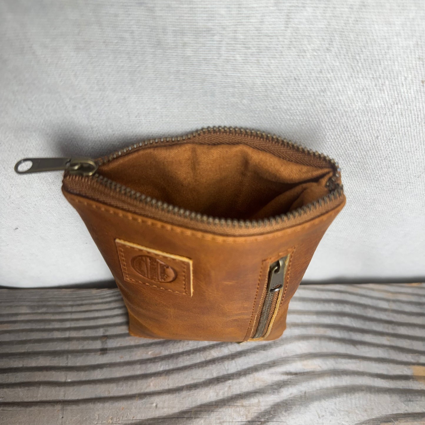 Twin Glasses Pouch