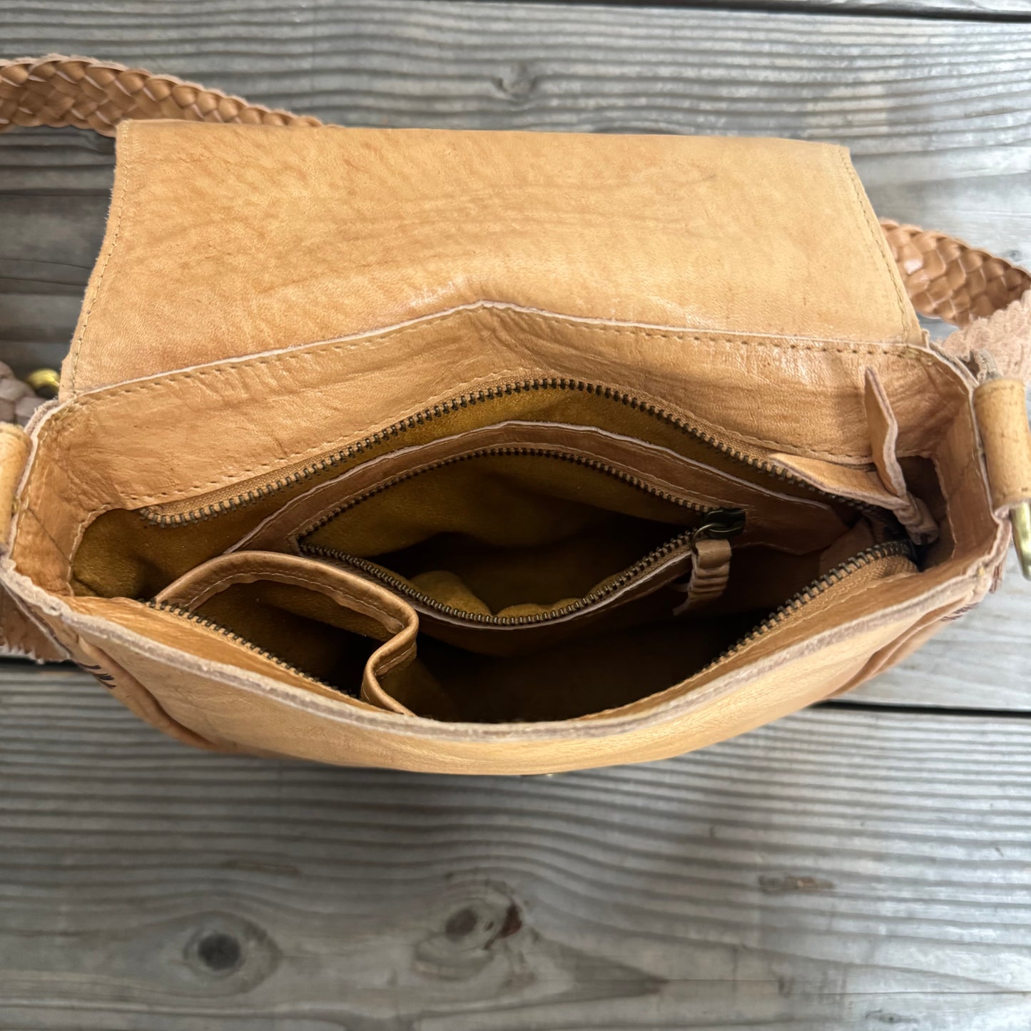 Retro Vibes Carved Leather Handbag