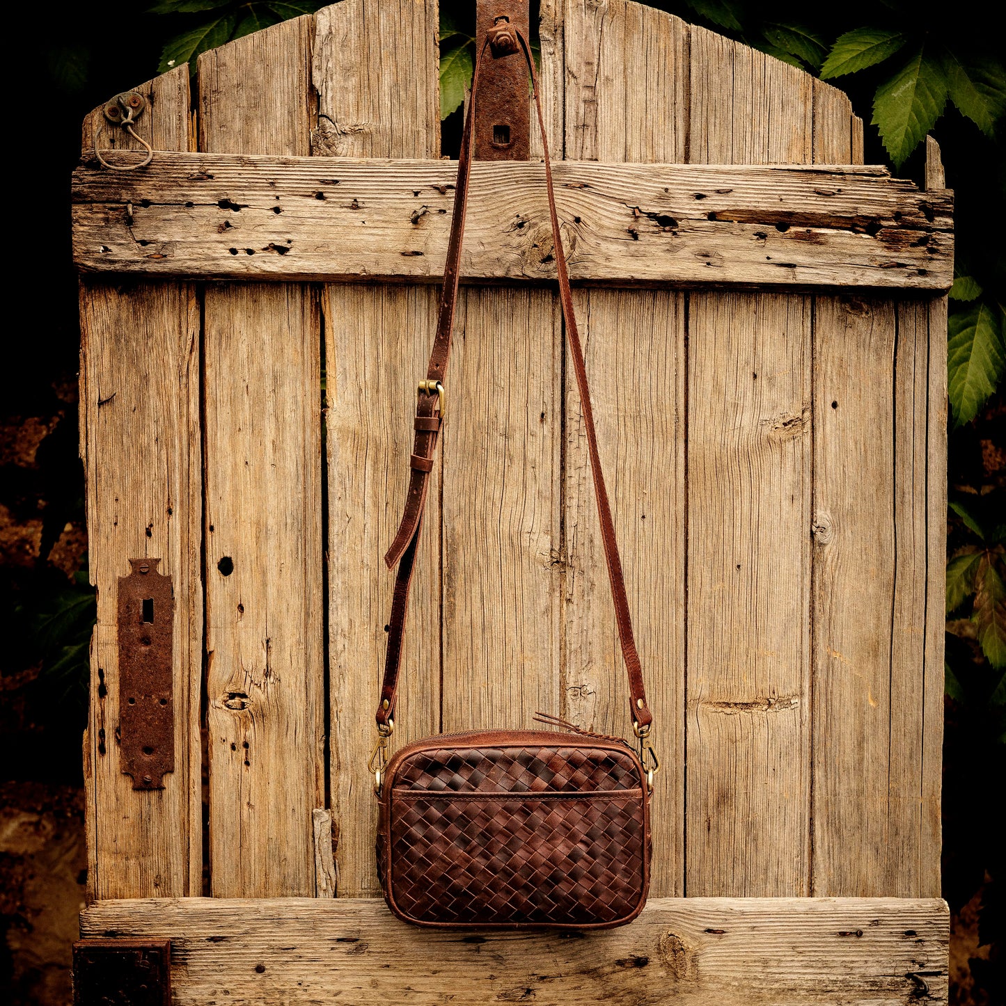 Buffalo Hide Leather Weave Large Pouch with Strap