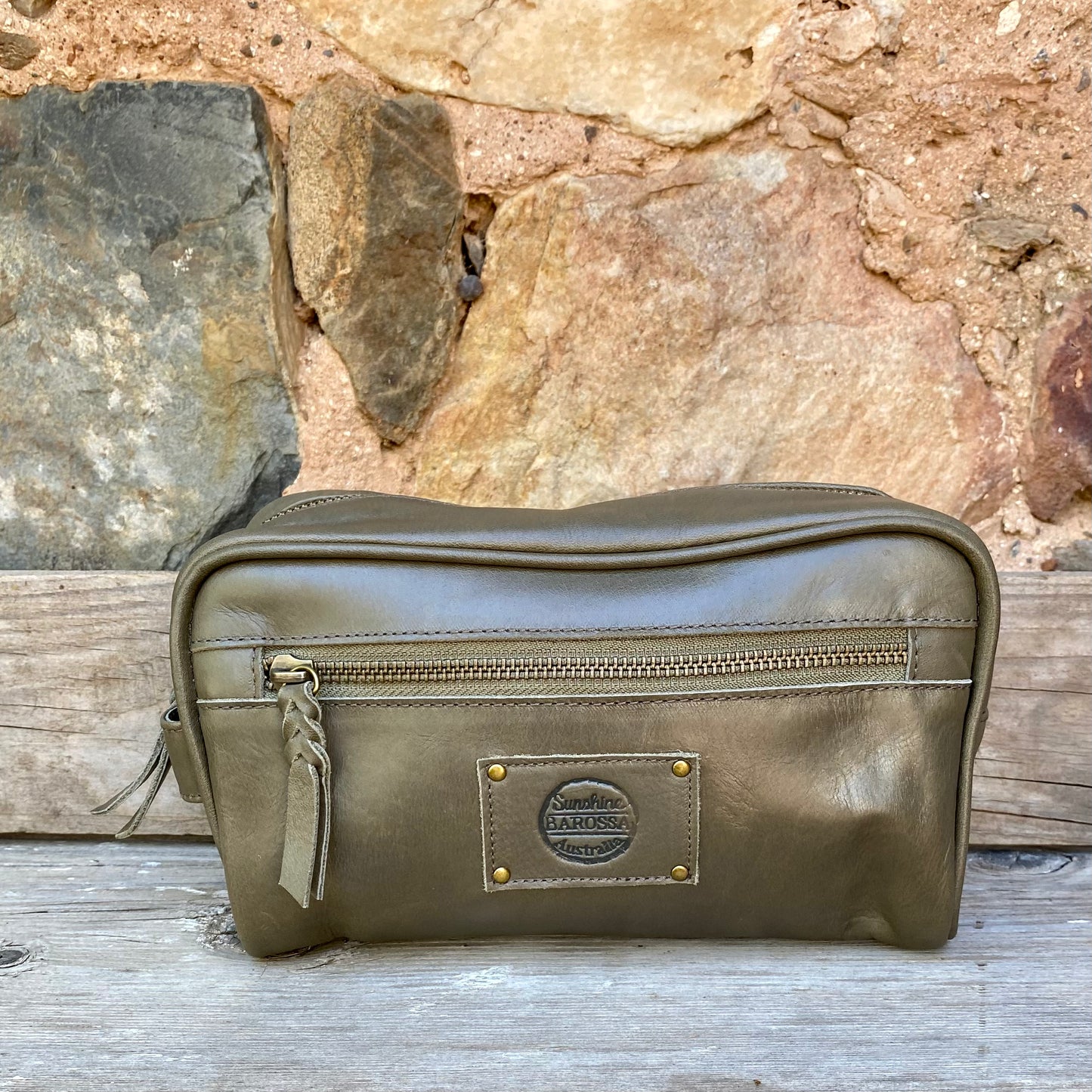 Leather Toiletry Bag / Wash Bag￼