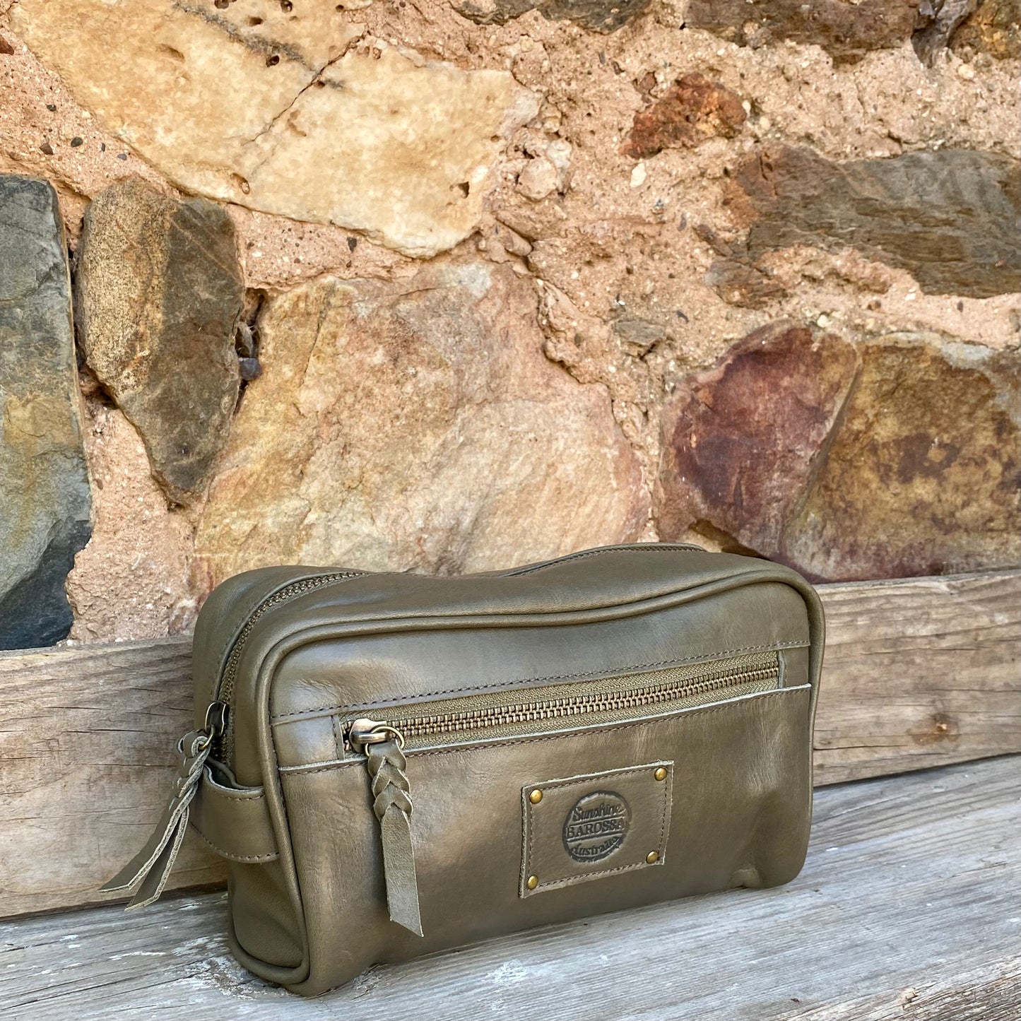 Leather Toiletry Bag / Wash Bag￼