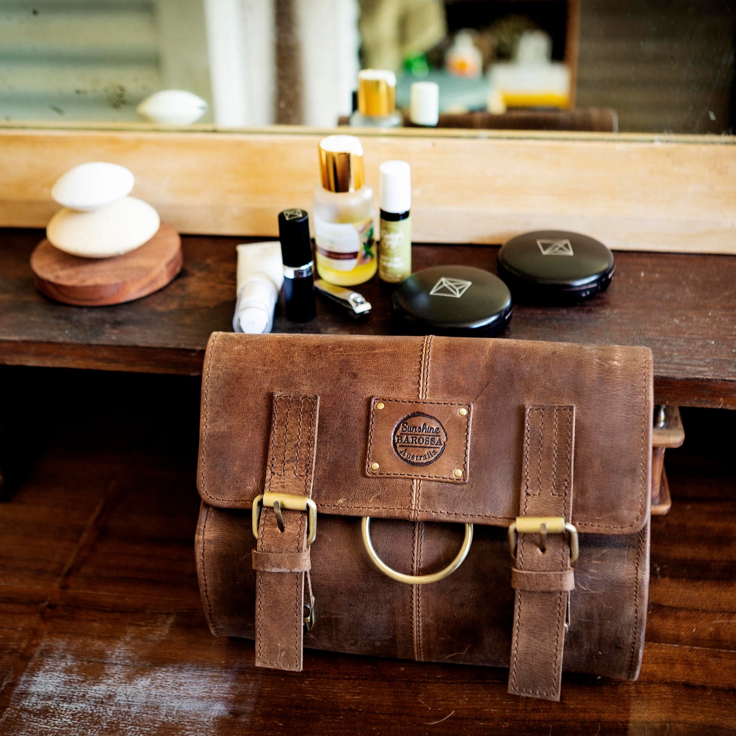 Buffalo Hide Leather Hanging Toiletry Roll