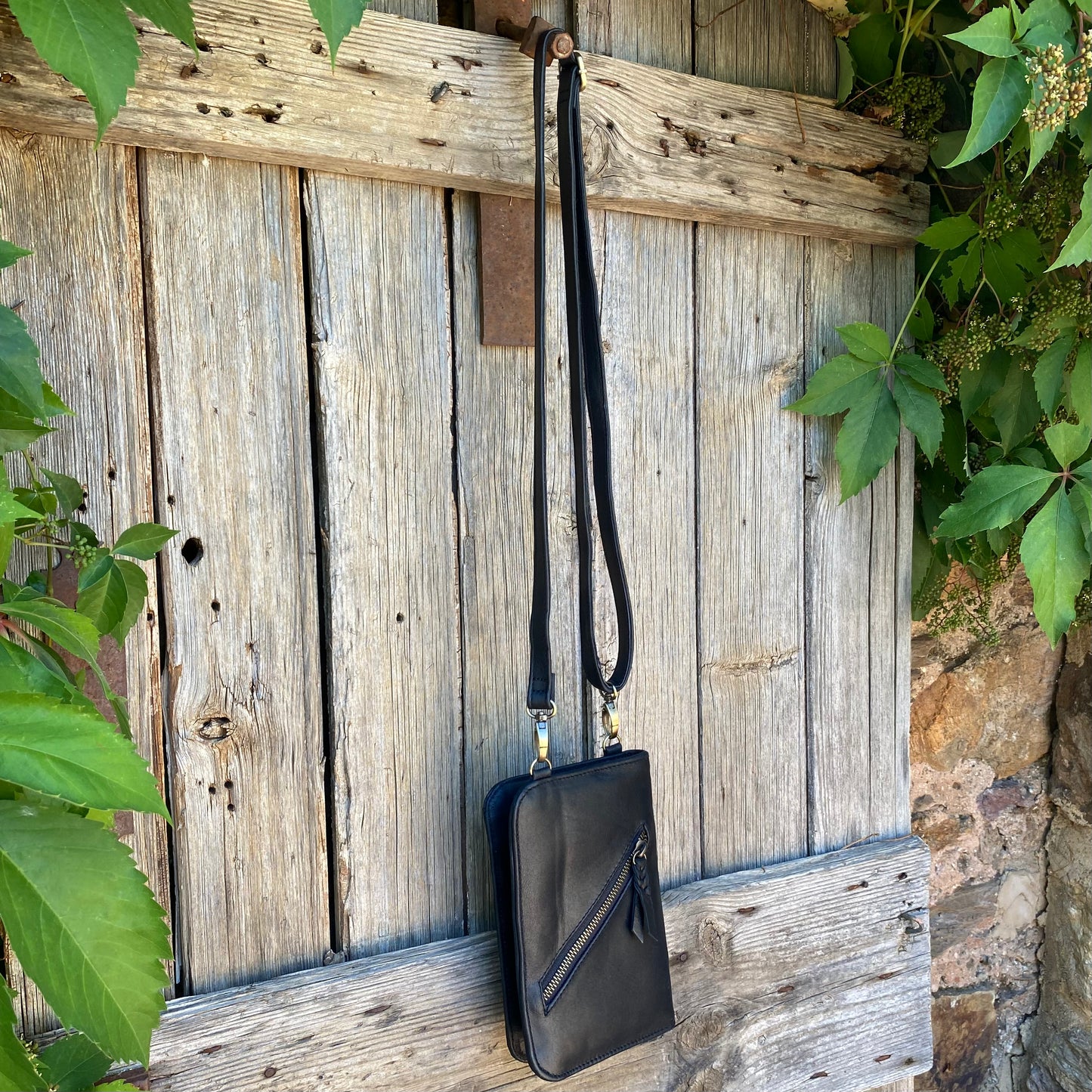 Grab n Go Phone Wallet / Travel Purse