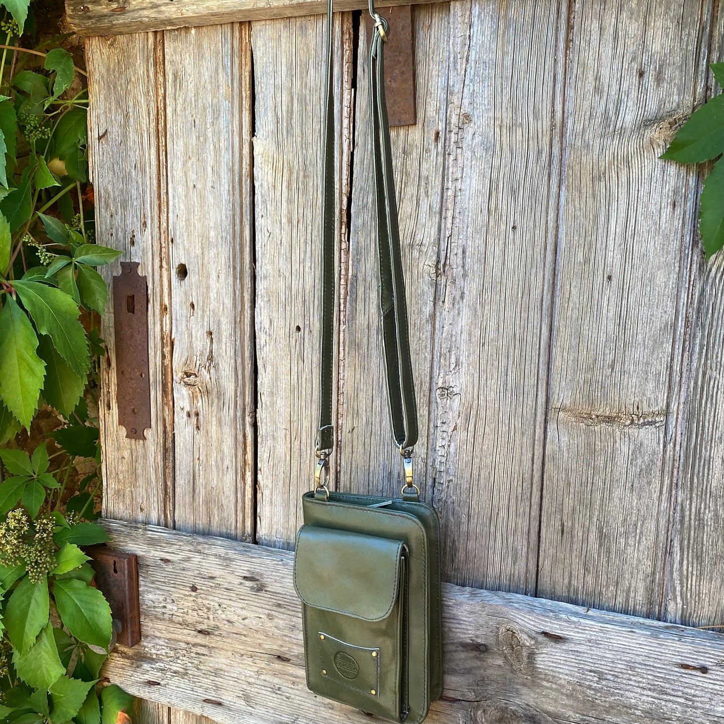 Grab n Go Phone Wallet / Travel Purse