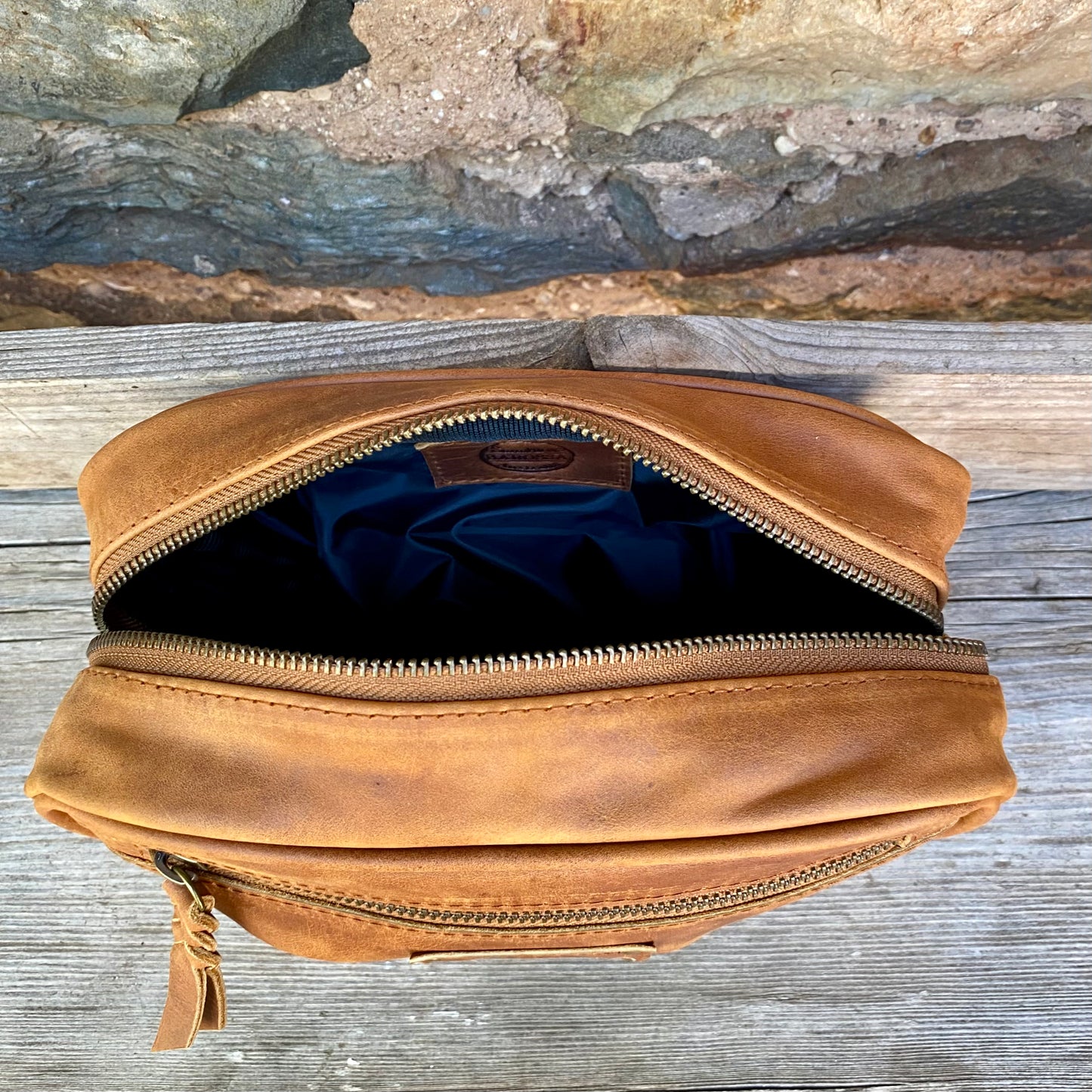 Leather Toiletry Bag / Wash Bag￼